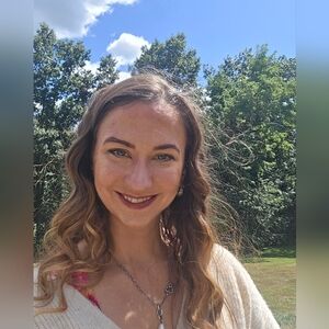 Meet your Posher, Traysi